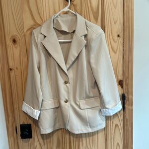 Women’s light khaki blazer size XL